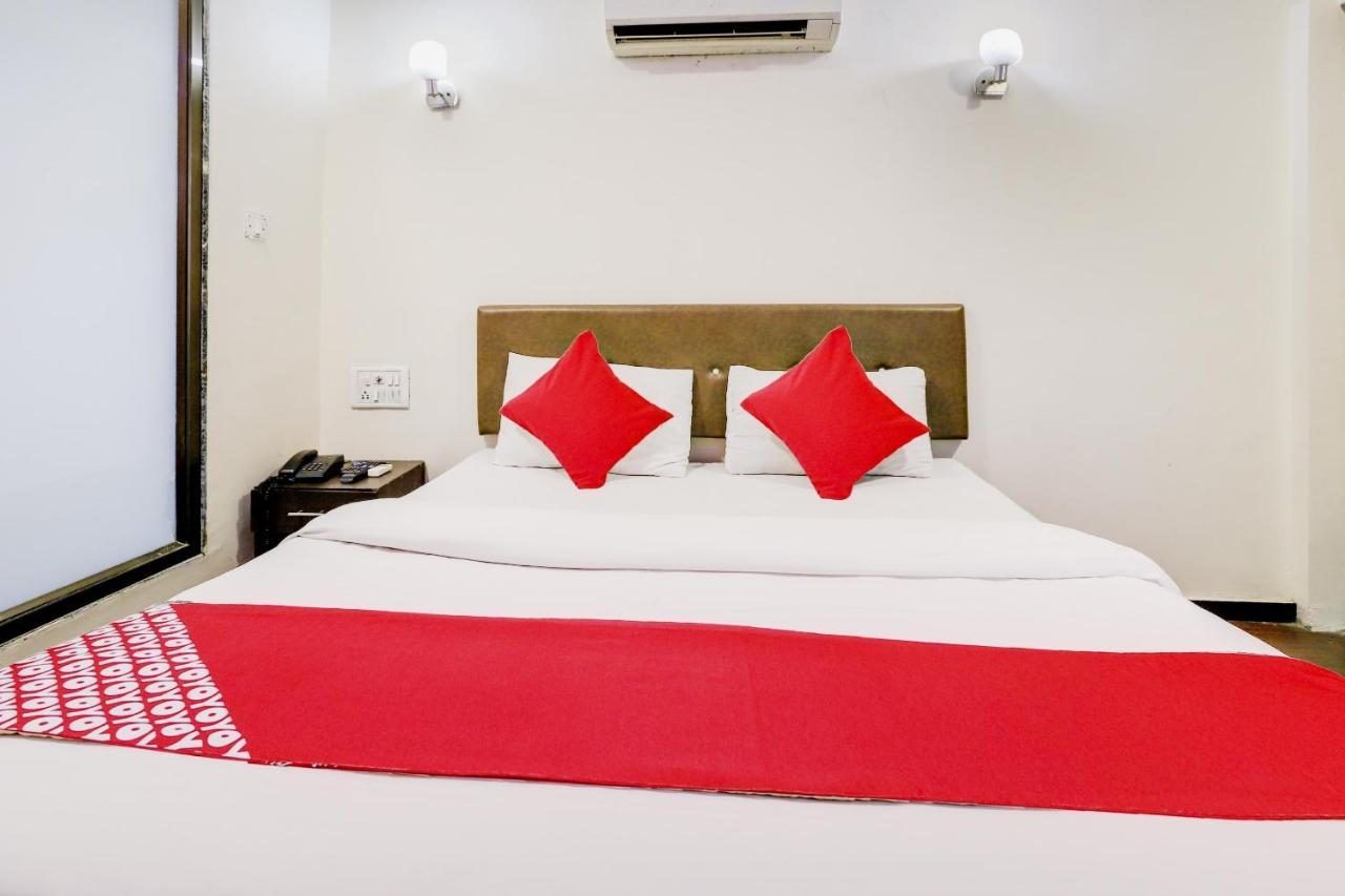 Oyo Hotel Dash فَدودارا المظهر الخارجي الصورة